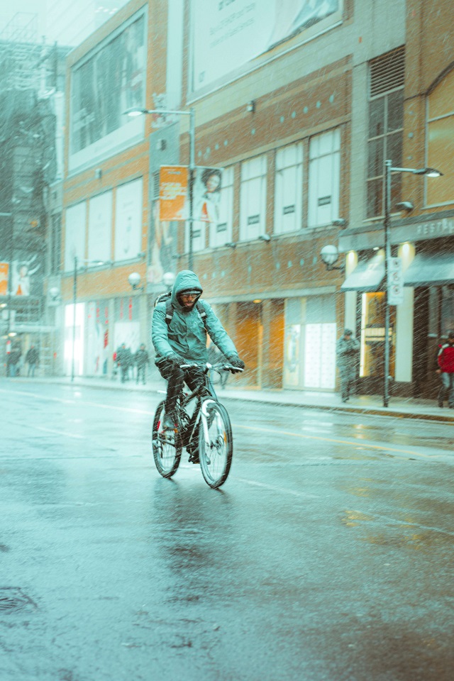 駅 まで 自転車 雨 の 日